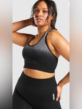GYMSHARK ADAPT OMBRE SEAMLESS SPORTS BRA Medium